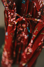 Load image into Gallery viewer, Floral Fun