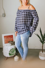 Load image into Gallery viewer, Shoulders + Plaid